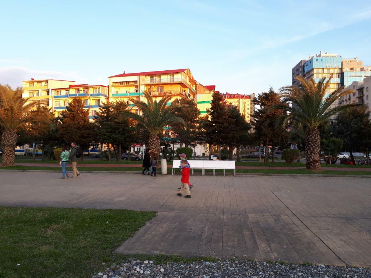 Apartment Lia Batumi Luaran gambar